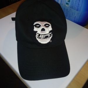 Black Misfits dad hat